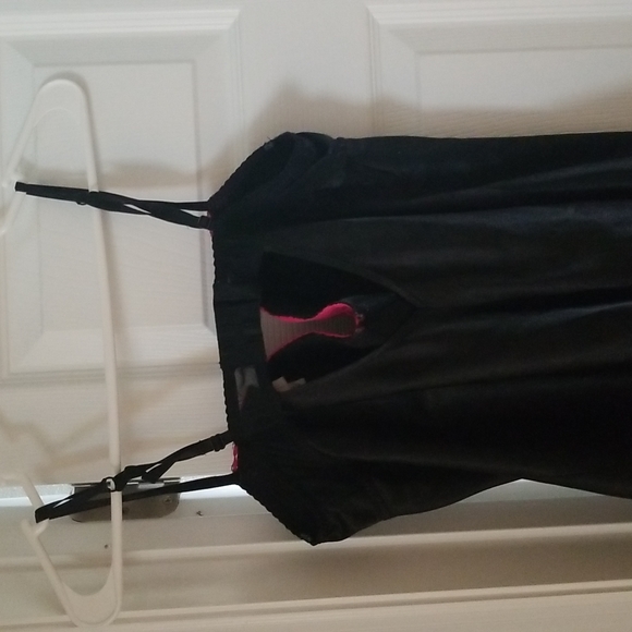 Ladies Lingerie - Picture 2 of 6